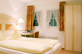 Hotel Gasthaus Hirschen - Номера