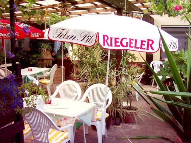 Hotel-Restaurant zum Wilden Mann - терраса