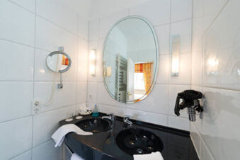 Hotel Alte Post - Bathroom