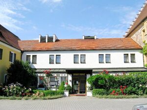 Schlo&szlig;-Hotel Hirschau - Vu d'ext&eacute;rieur