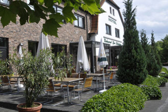 Hotel Zum Sch&auml;nzchen - терраса