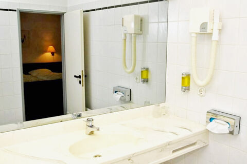 Hotel Zum Sch&auml;nzchen - Ванная комната